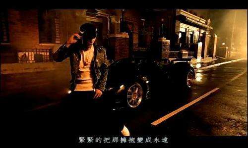 抖音雨淋湿了天空毁得很讲究是什么歌