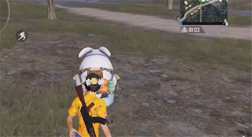 和平精英月兔喷汽车怎么用